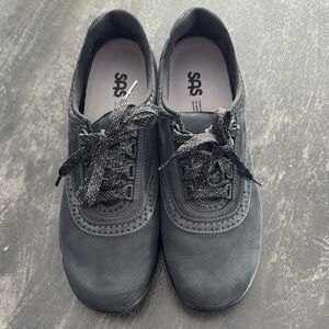 SAS Womens Walk Easy Comfort Walking Shoe Charcoal Sneakers like new condition